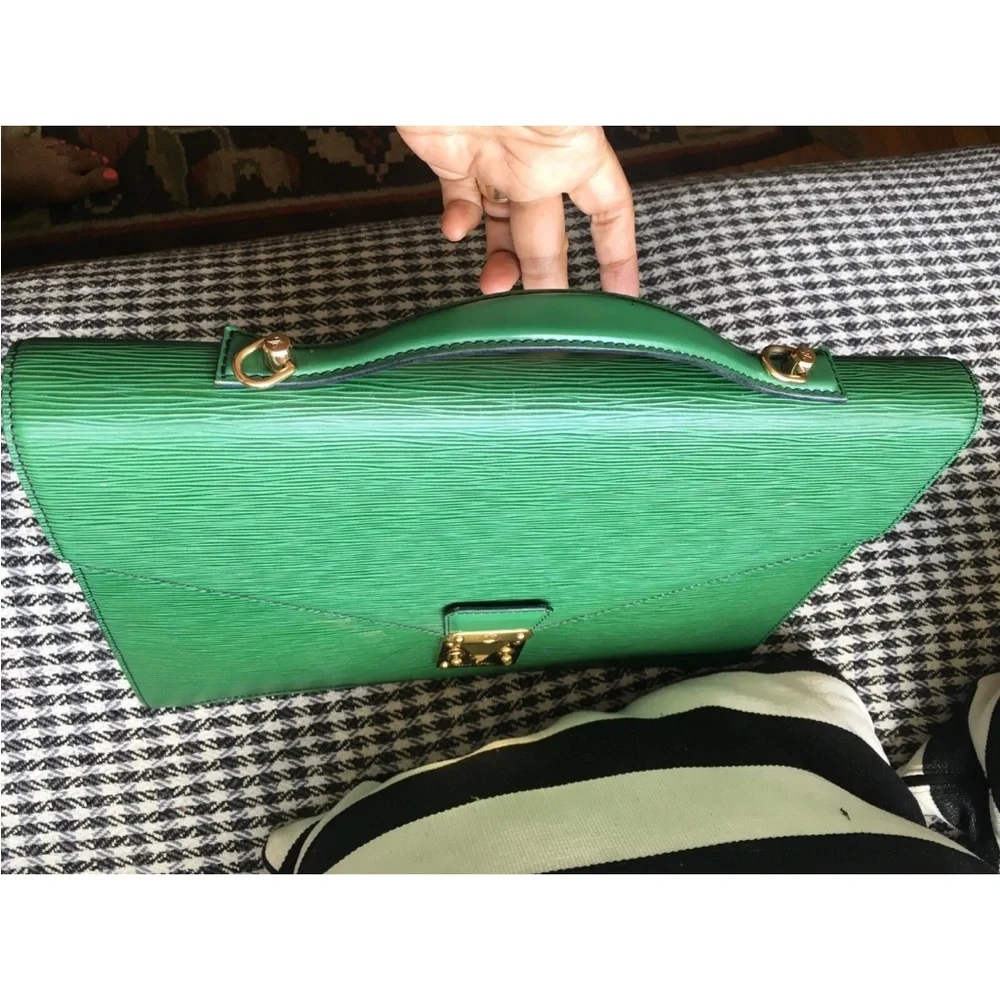 Reserved.Vintage Louis Vuitton emerald/kelly green large briefcase bag.Unisex - Picture 4 of 15